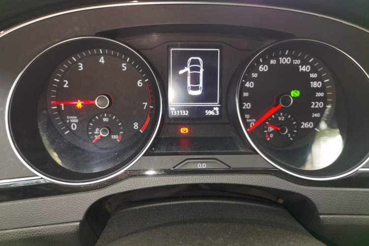Used Volkswagen Magotan 2017 330TSI DSG Leading Model Instrument Cluster