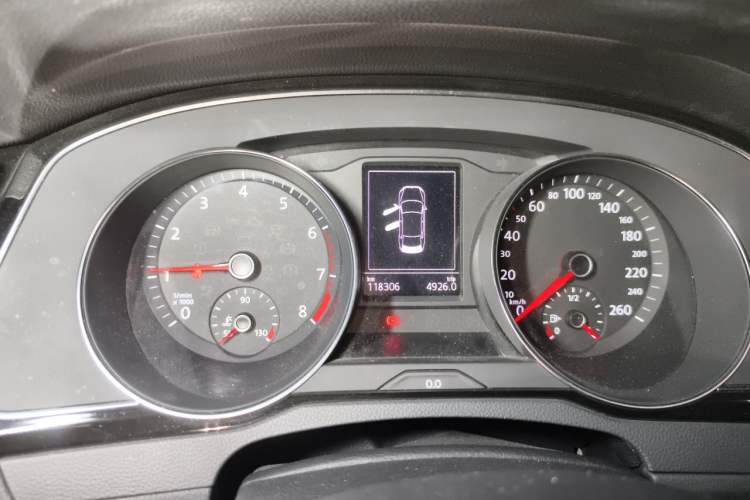 Used Volkswagen Magotan 2017 330TSI DSG Luxury Model Instrument Cluster
