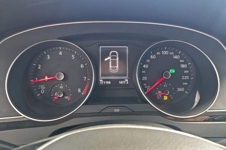 Used Volkswagen Magotan 2017 330TSI DSG Leading Model Instrument Cluster