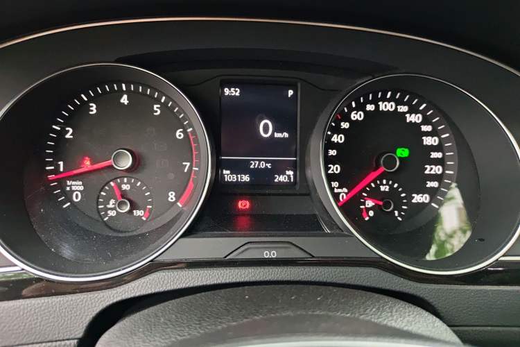 Used Volkswagen Magotan 2017 330TSI DSG Luxury Model Instrument Cluster