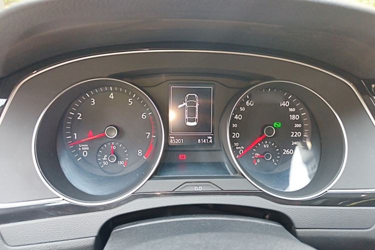 Used Volkswagen Magotan 2017 330TSI DSG Leading Model Instrument Cluster