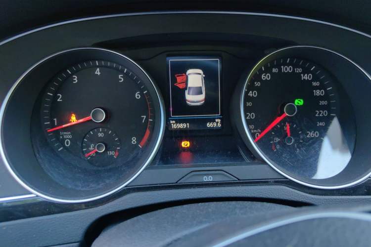 Used Volkswagen Magotan 2017 380TSI DSG Prestige Edition Instrument Cluster