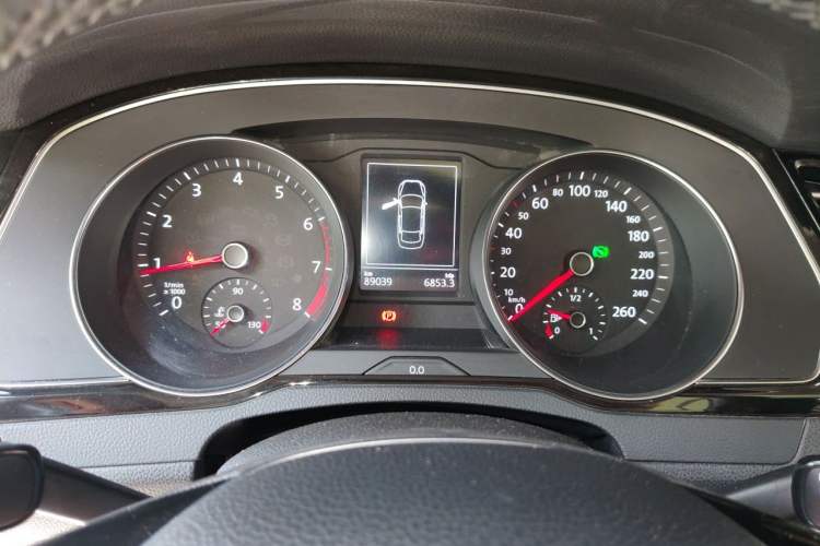 Used Volkswagen Magotan 2017 330TSI DSG Leading Model Instrument Cluster