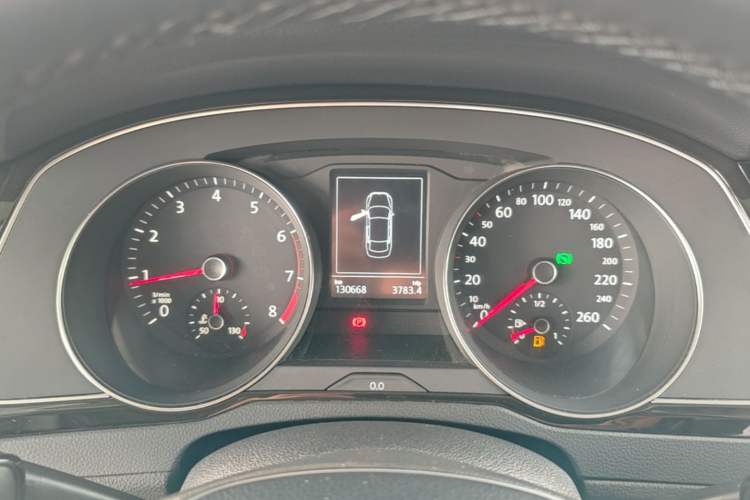 Used Volkswagen Magotan 2017 330TSI DSG Luxury Model Instrument Cluster