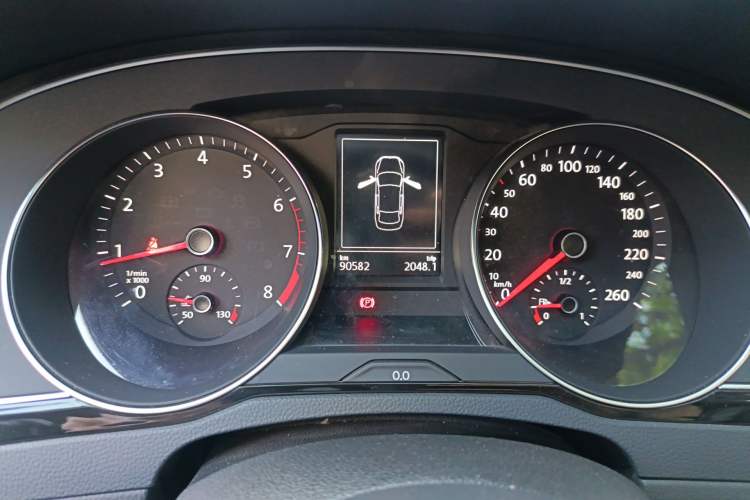 Used Volkswagen Magotan 2017 330TSI DSG Luxury Model Instrument Cluster