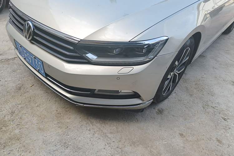 Used Volkswagen Magotan 2017 330TSI DSG Luxury Model Left Front Headlight