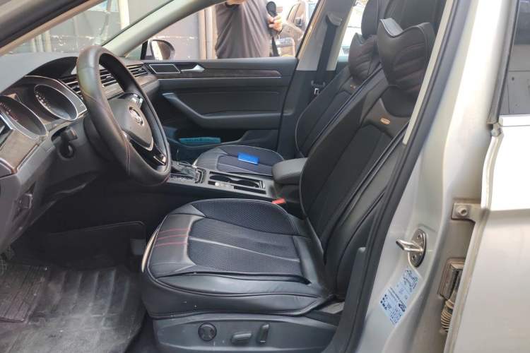 Used Volkswagen Magotan 2017 330TSI DSG Luxury Model Left Front Seat