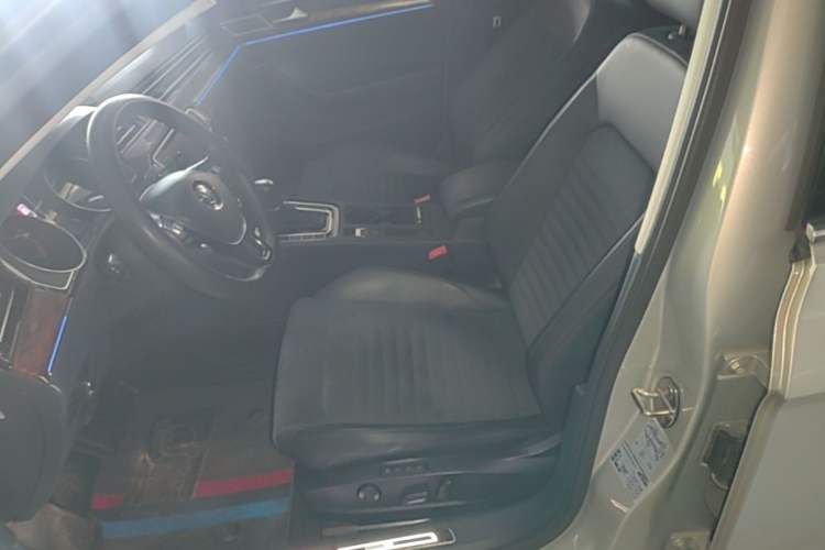 Used Volkswagen Magotan 2017 330TSI DSG Luxury Model Left Front Seat