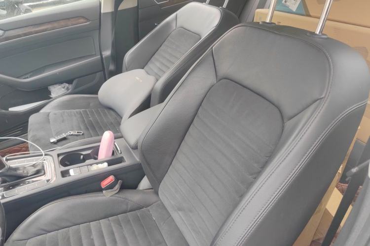 Used Volkswagen Magotan 2017 330TSI DSG Luxury Model Left Front Seat