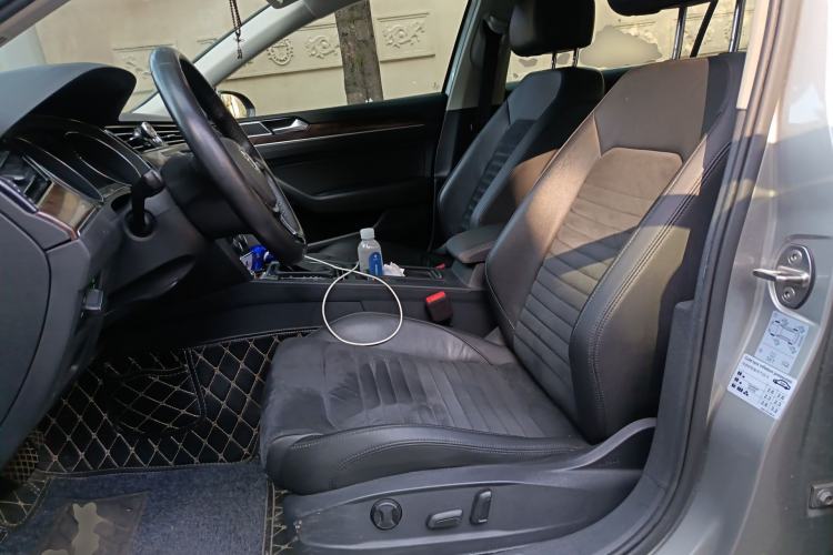 Used Volkswagen Magotan 2017 330TSI DSG Luxury Model Left Front Seat