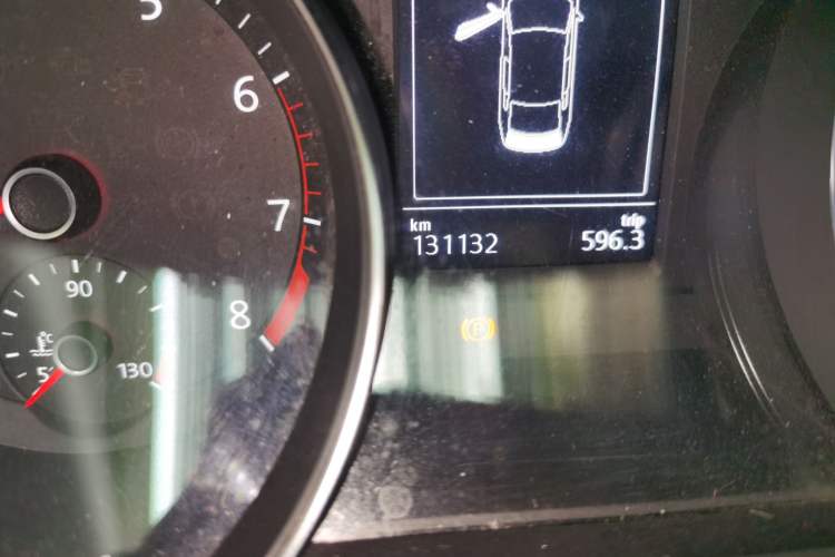 Used Volkswagen Magotan 2017 330TSI DSG Leading Model Odometer Close Up