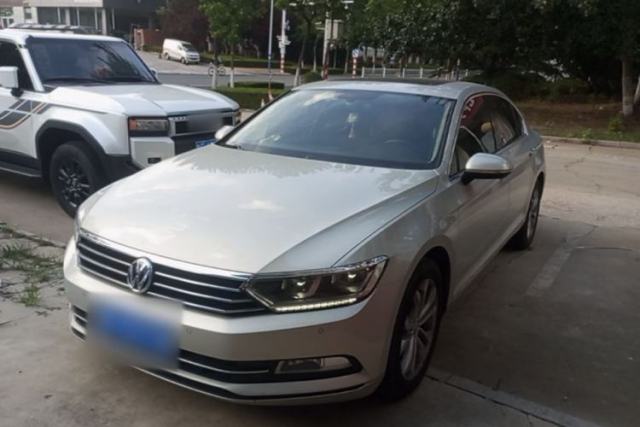 Used Volkswagen Magotan 2017 330TSI DSG Luxury Model