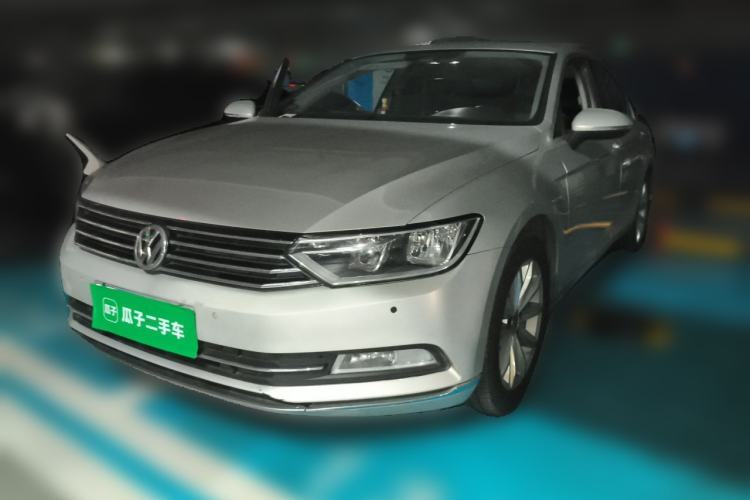 Used Volkswagen Magotan 2017 330TSI DSG Leading Model Guazi used car, China used car export, Used car for sale, Used  cars, Cheapest cars for sale