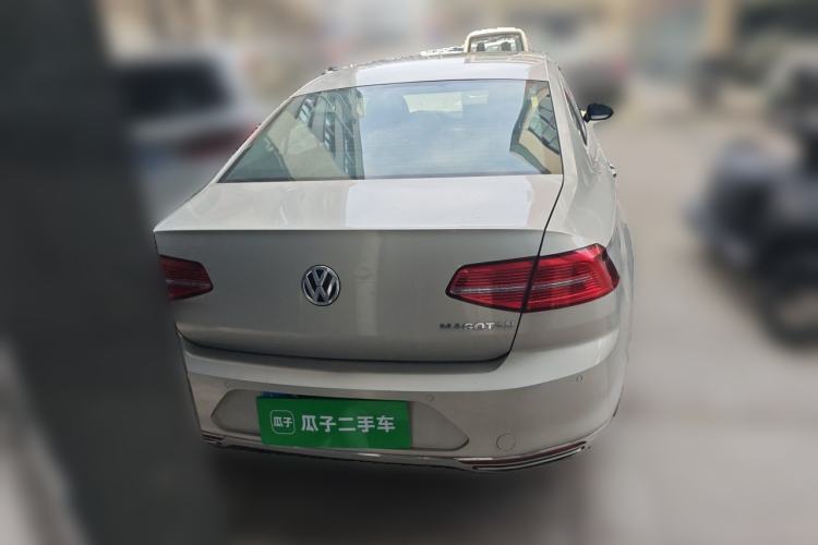 Used Volkswagen Magotan 2017 330TSI DSG Luxury Model Rear