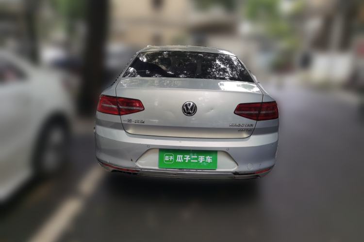 Used Volkswagen Magotan 2017 330TSI DSG Leading Model Rear