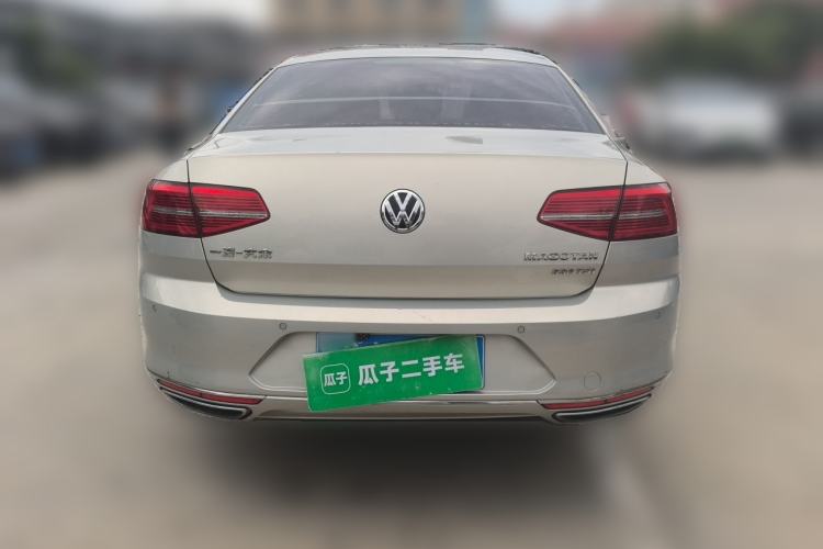 Used Volkswagen Magotan 2017 330TSI DSG Luxury Model Rear