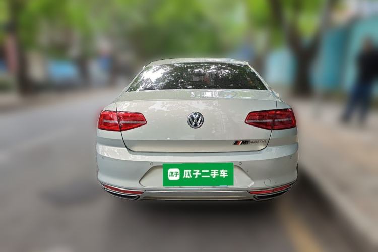 Used Volkswagen Magotan 2017 330TSI DSG Luxury Model Rear