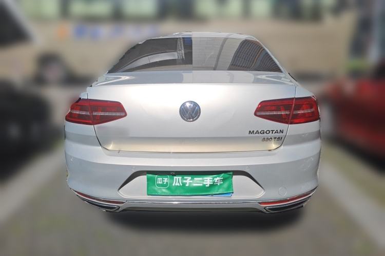 Used Volkswagen Magotan 2017 330TSI DSG Luxury Model Rear