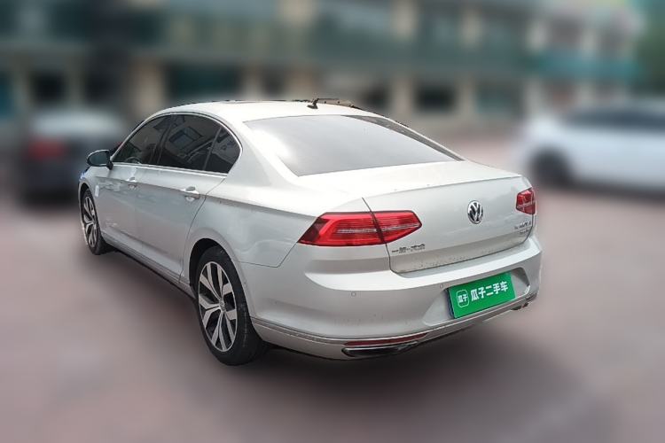 Used Volkswagen Magotan 2017 380TSI DSG Prestige Edition Rear Left 45 Deg