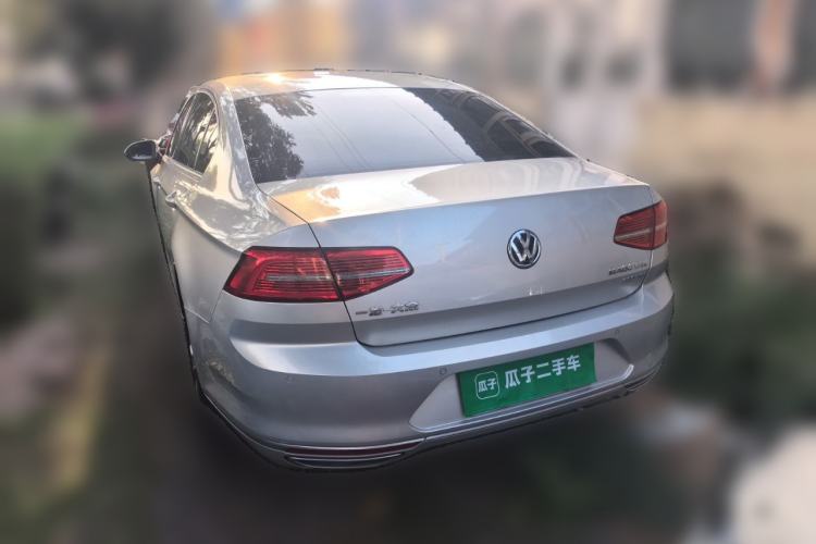 Used Volkswagen Magotan 2017 330TSI DSG Luxury Model Rear Left 45 Deg