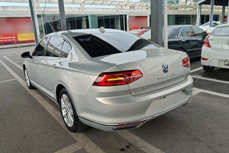 Used Volkswagen Magotan 2017 330TSI DSG Luxury Model Rear Left 45 Deg