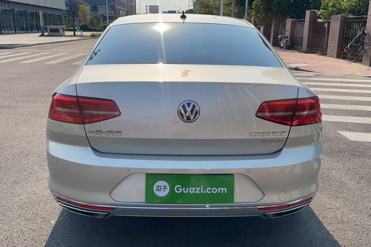 Used Volkswagen Magotan 2017 380TSI DSG Prestige Edition Rear