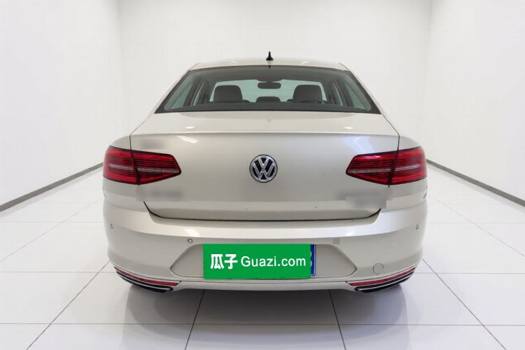 Used Volkswagen Magotan 2017 380TSI DSG Prestige Edition Rear