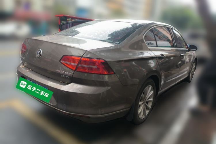 Used Volkswagen Magotan 2017 330TSI DSG Leading Model Rear Right 45 Deg