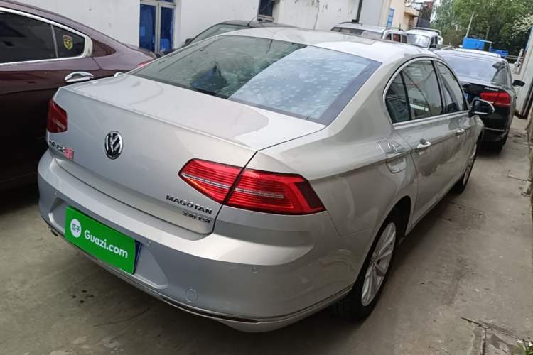 Used Volkswagen Magotan 2017 330TSI DSG Leading Model Rear Right 45 Deg