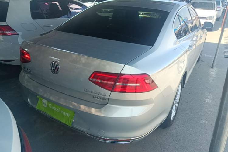 Used Volkswagen Magotan 2017 330TSI DSG Luxury Model Rear Right 45 Deg