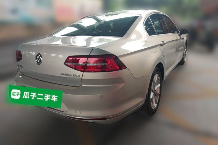 Used Volkswagen Magotan 2017 330TSI DSG Leading Model Rear Right 45 Deg