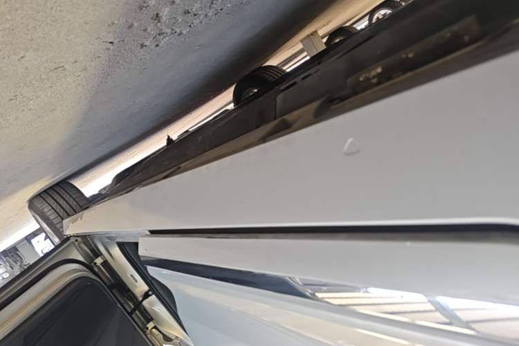 Used Volkswagen Magotan 2017 330TSI DSG Leading Model Right Side Sill