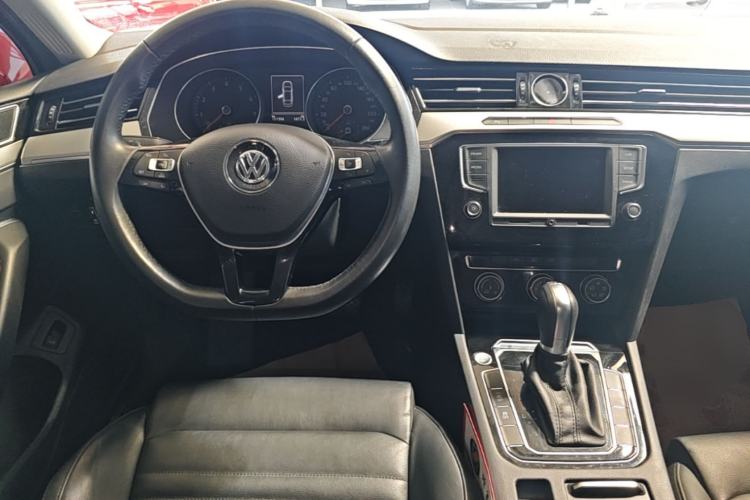 Used Volkswagen Magotan 2017 330TSI DSG Leading Model Steering Wheel