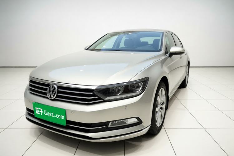 Volkswagen Magotan 2017 330TSI DSG Luxury Model de segunda mano Guazi used car, China used car export, Used car for sale, Used cars, Cheapest cars for sale
