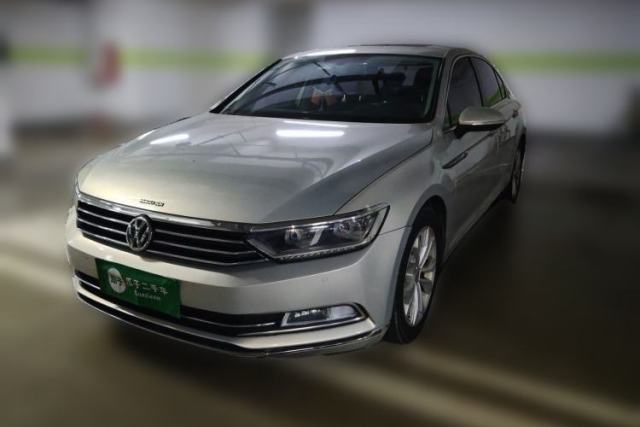 Używany Volkswagen Magotan 2017 330TSI DSG Luxury Model