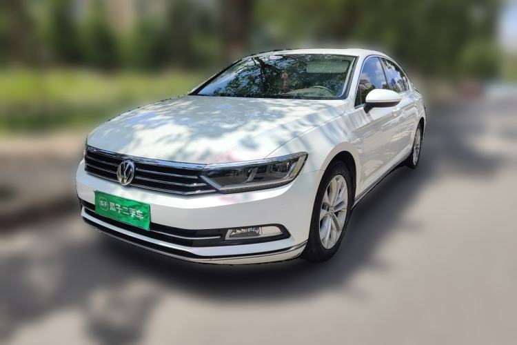 Used Volkswagen Magotan 2017 330TSI DSG Luxury Model Guazi used car, China used car export, Used car for sale, Used  cars, Cheapest cars for sale