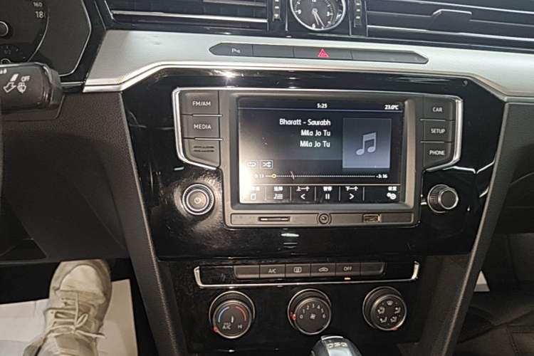 Used Volkswagen Magotan 2017 330TSI DSG Leading Model Audio And AC Panel