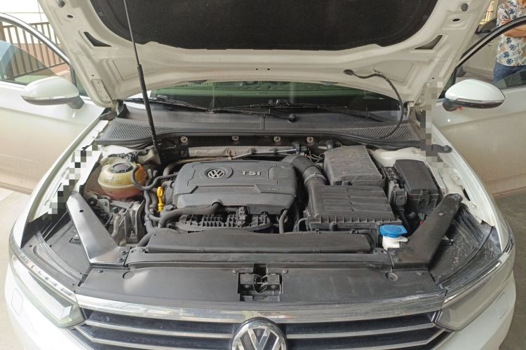 Used Volkswagen Magotan 2017 380TSI DSG Flagship Edition Engine Bay