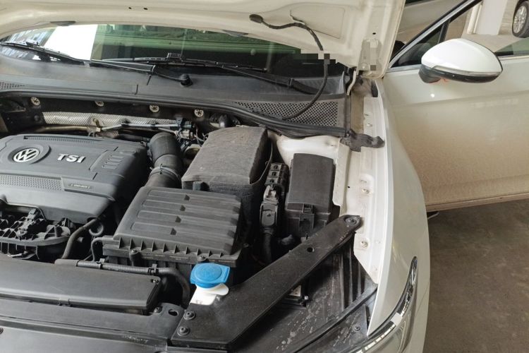 Used Volkswagen Magotan 2017 380TSI DSG Flagship Edition Engine Bay Left