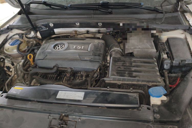 Used Volkswagen Magotan 2017 330TSI DSG Leading Model Engine Bay Left