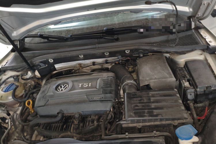 Used Volkswagen Magotan 2017 330TSI DSG Leading Model Engine Bay Right