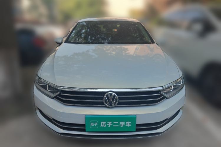 Used Volkswagen Magotan 2017 330TSI DSG Luxury Model Exterior 1