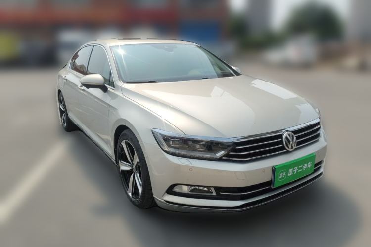 Used Volkswagen Magotan 2017 380TSI DSG Flagship Edition Front Right 45 Deg