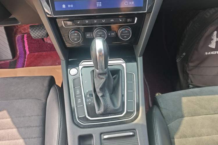 Used Volkswagen Magotan 2017 330TSI DSG Luxury Model Gear Lever