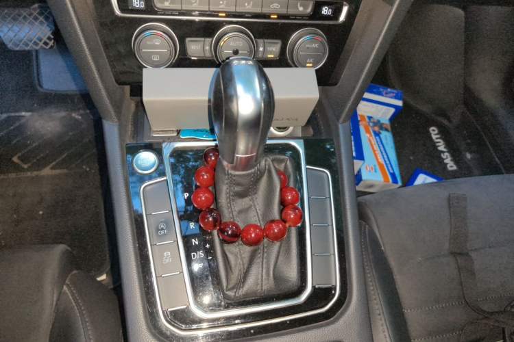 Used Volkswagen Magotan 2017 330TSI DSG Luxury Model Gear Lever