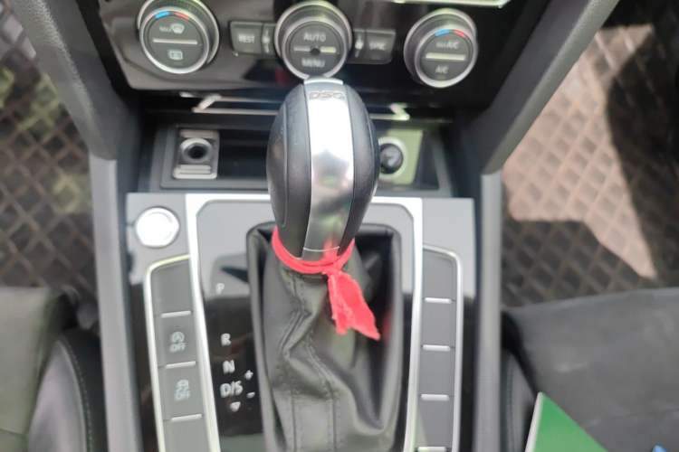 Used Volkswagen Magotan 2017 330TSI DSG Luxury Model Gear Lever