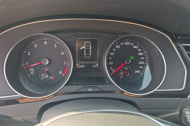 Used Volkswagen Magotan 2017 330TSI DSG Luxury Model Instrument Cluster