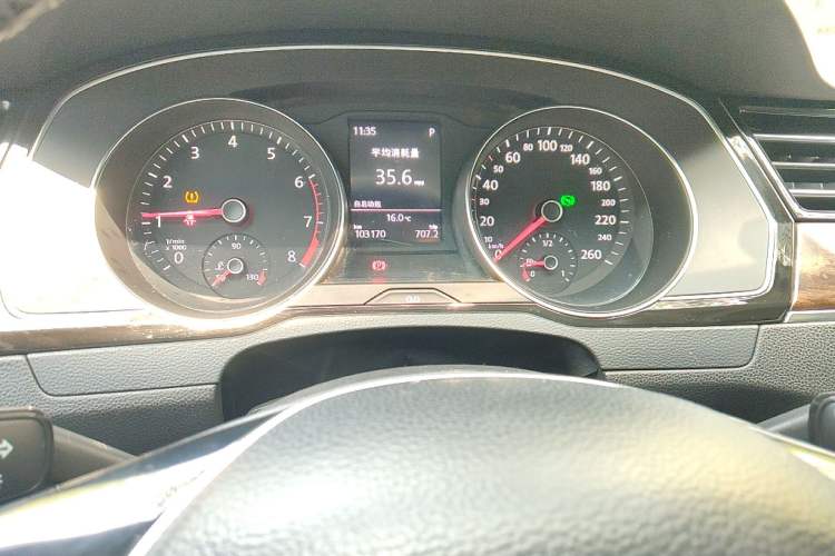 Used Volkswagen Magotan 2017 330TSI DSG Luxury Model Instrument Cluster