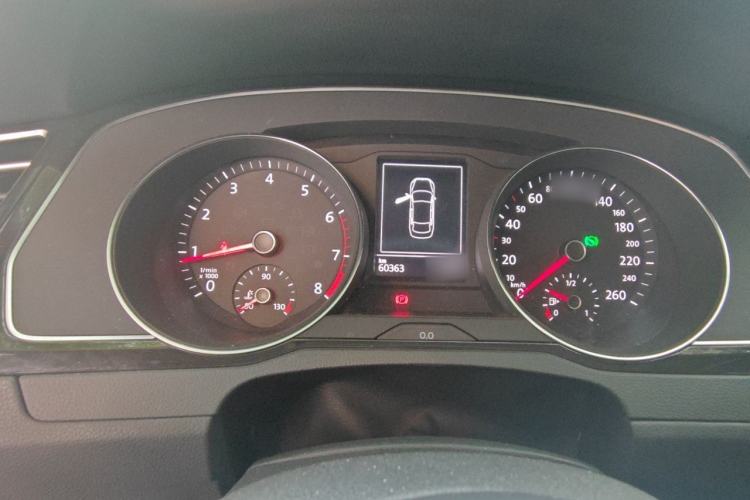 Used Volkswagen Magotan 2017 330TSI DSG Luxury Model Instrument Cluster