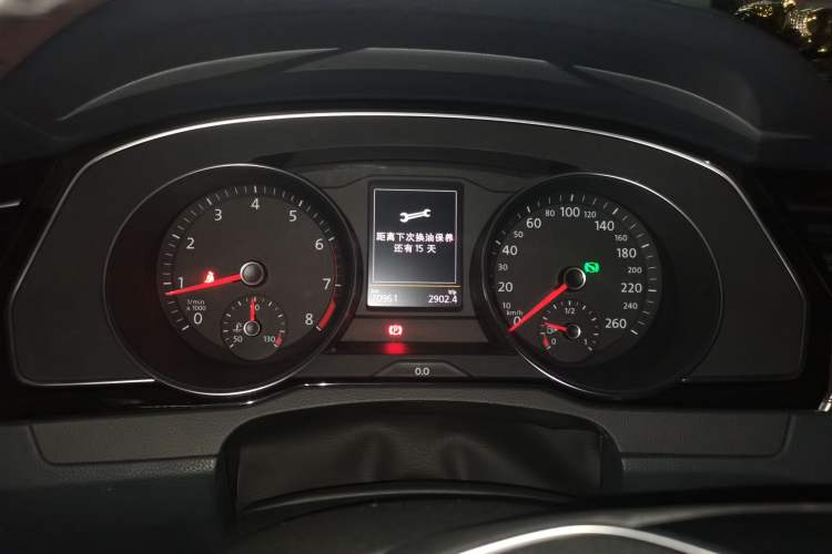 Used Volkswagen Magotan 2017 330TSI DSG Luxury Model Instrument Cluster